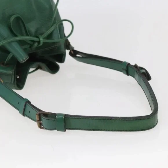 LOUIS VUITTON Epi Petit Noe Shoulder Bag Green M44104 LV Auth bs29603
